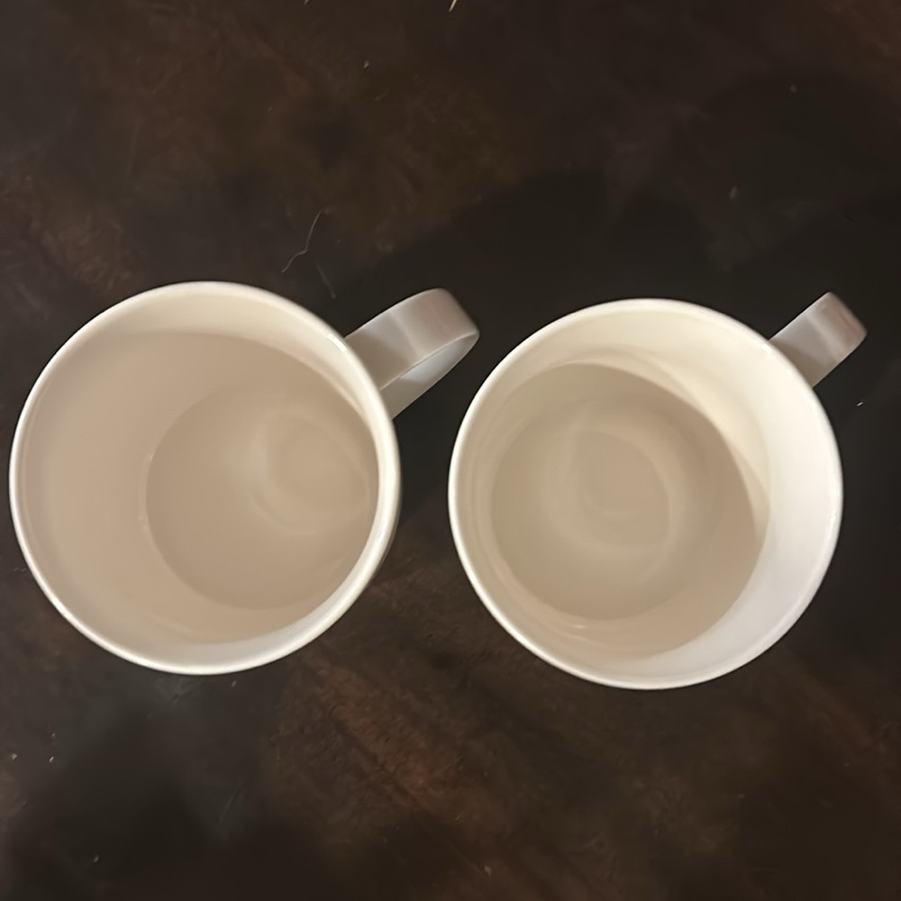 Set of matching Starbucks mugs - like new! - Picture 2 of 9